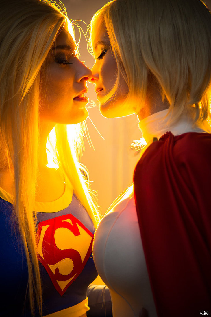 Super Girl and Power Girl about to make it happen picture