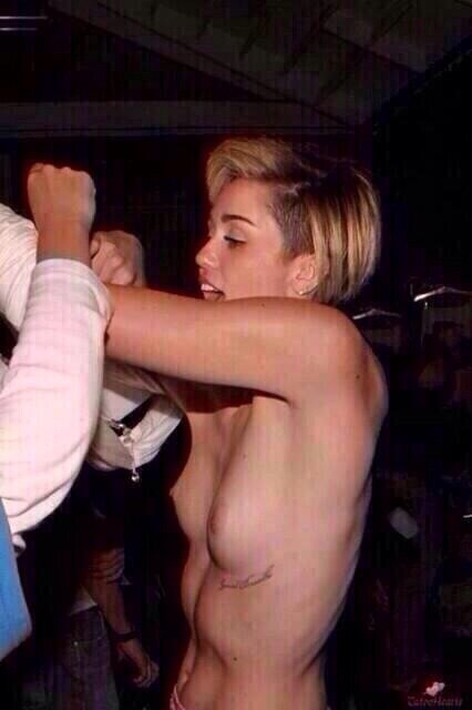 Miley Cyrus backstage picture