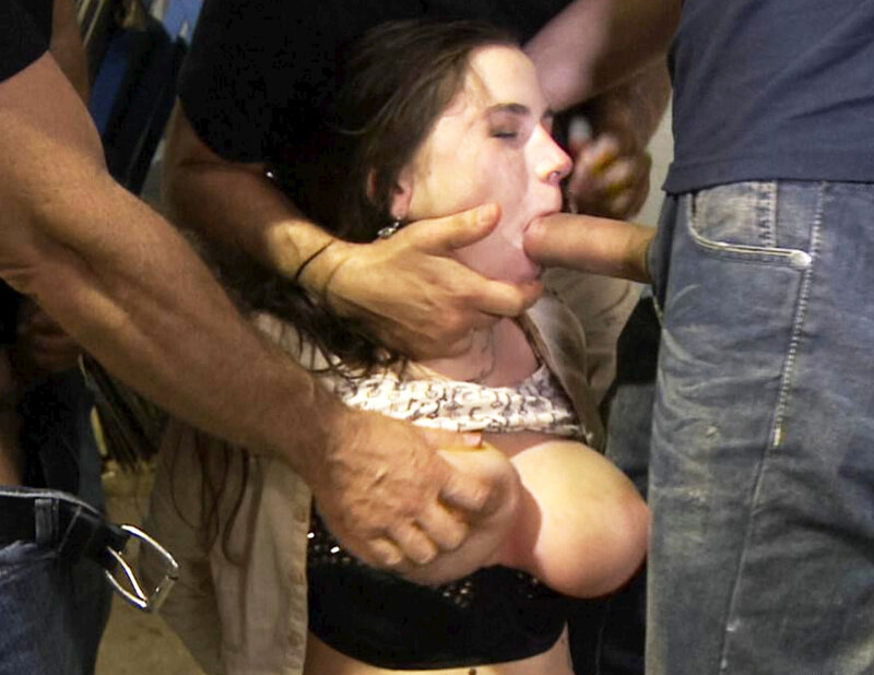 Herkes ve herkes tarafından her zaman. Bunun için yaratılmışsın picture