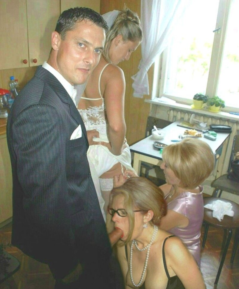 結婚式のフェラチオ picture