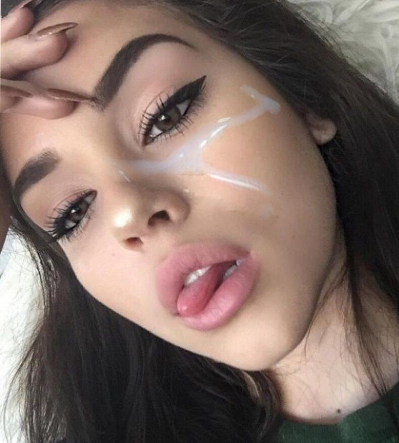 Karantina Cumshot picture