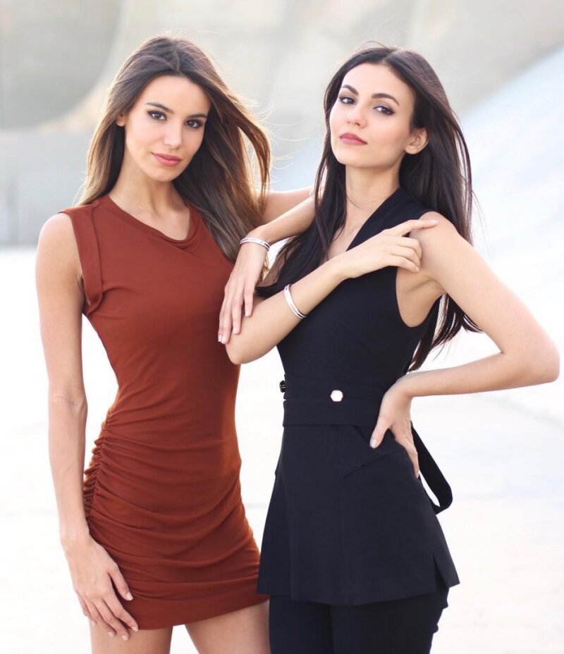 Victoria Justice and Madison Grace picture