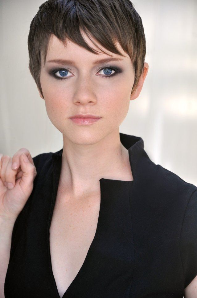 Valorie Curry picture