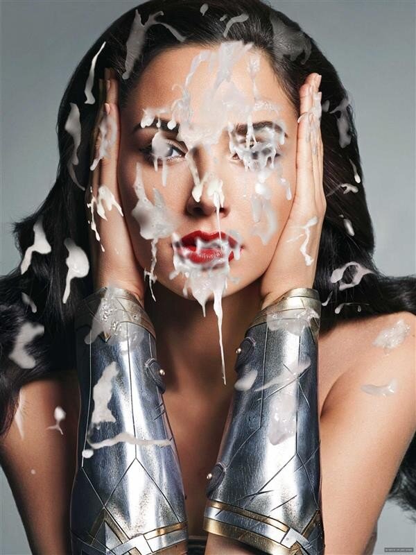 Gal Gadot bukkake sahte picture