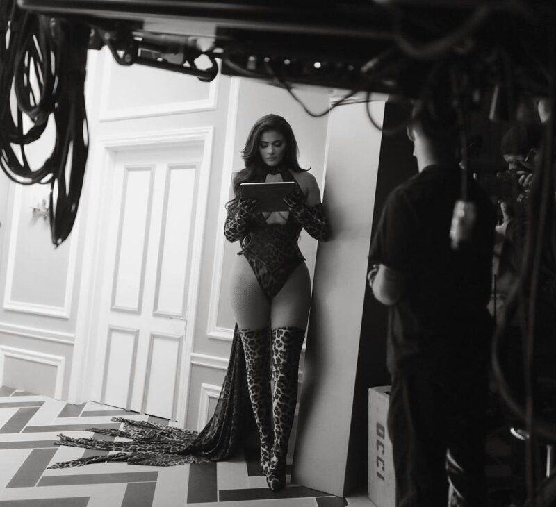 Kylie Jenner'ın vücudu çılgın picture