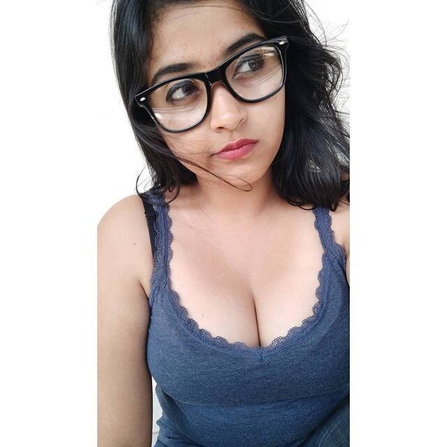 Hot indian teen with big tits picture