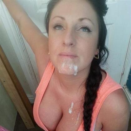Hello from hotmilflocal Blowjob MILF CumShot picture