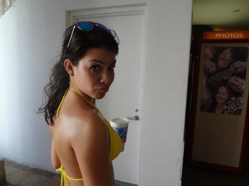 火车撞向她的片刻 picture