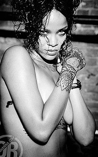 蕾哈娜（Rihanna）性感和裸体 picture