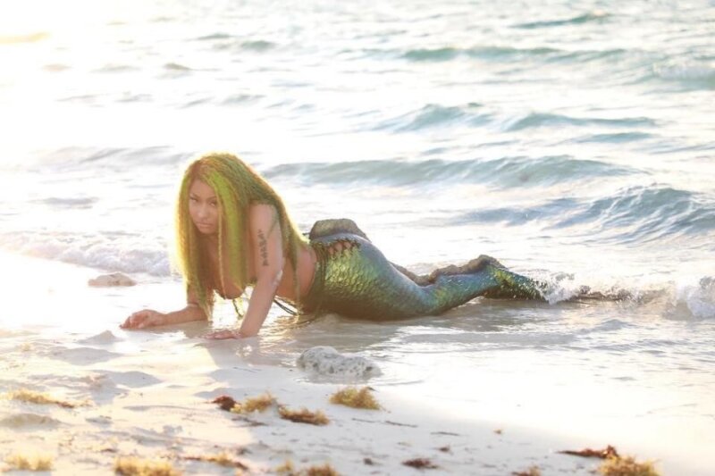 Nicki Minaj: half woman, half fish. picture