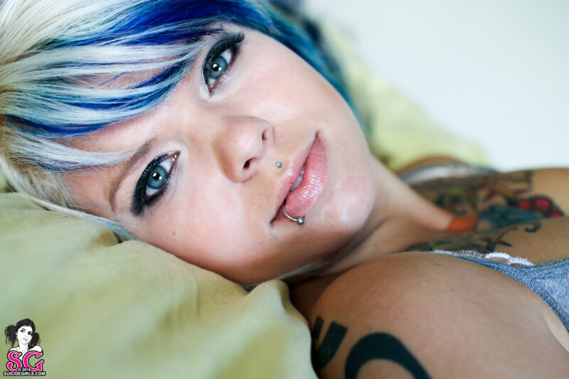 One of my personal favorite Suicide Girl picture
