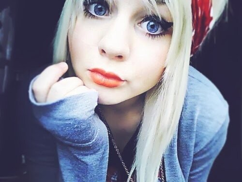 innocent Blonde with Emo Eyes picture