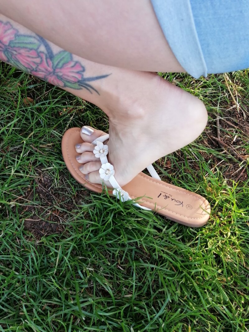 妻の足 picture