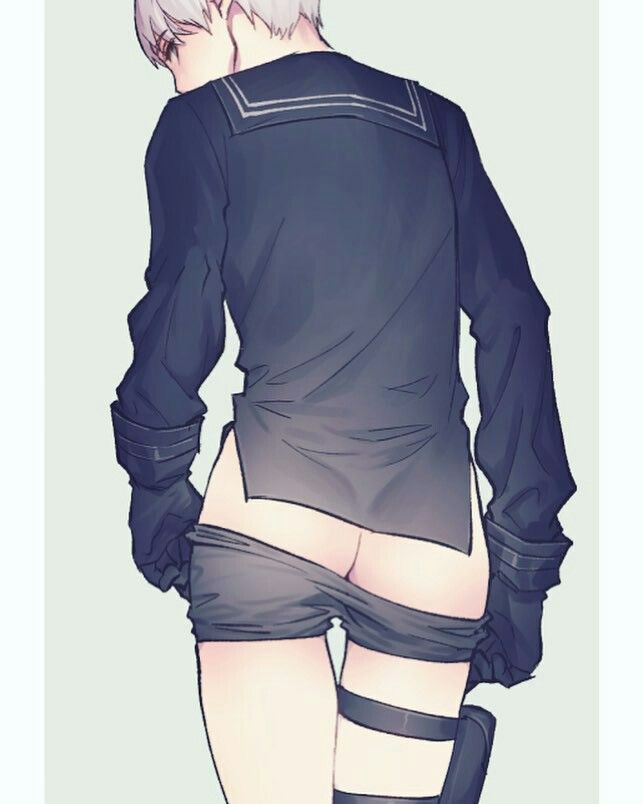 性感的金发女郎，有着可爱的屁股 picture