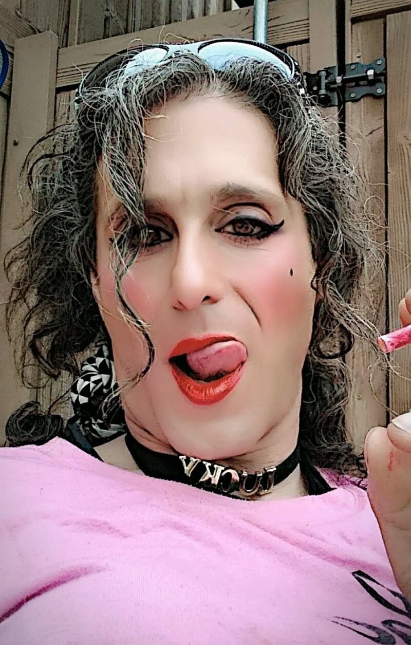 SissyDavi Smoking after sex at the all male gay bathhouse picture
