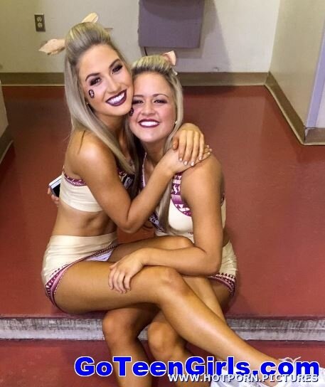 Cute FSU cheerleaders picture