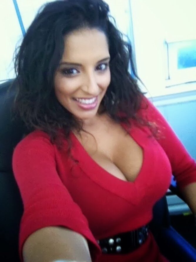 Muhteşem esmer göğüsler ile harika amatör eski kız arkadaşı fotoğraf picture