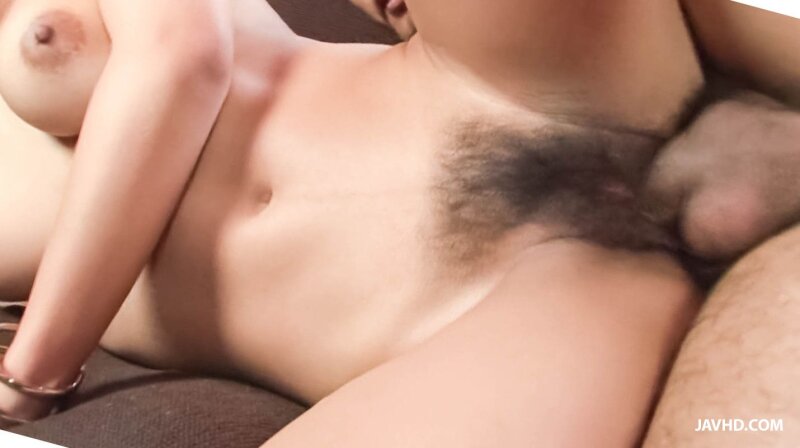 鈴木里美がマンコに激しくセックスされクリーム状になる picture