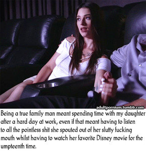 我喜欢和女儿一起看迪士尼电影 picture