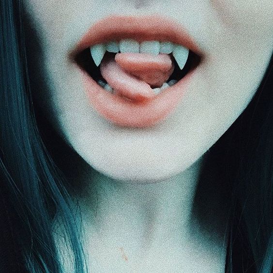 Tongue split picture