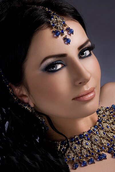 Mavi ve altın güzelliği picture