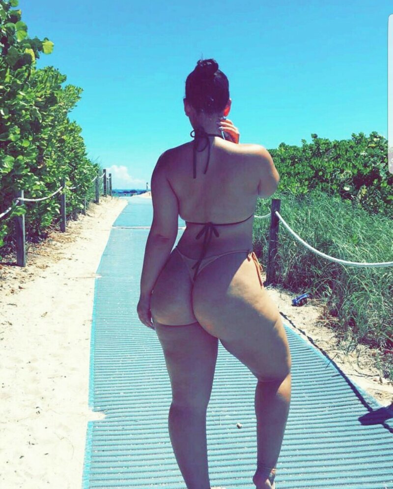 bikini ass picture