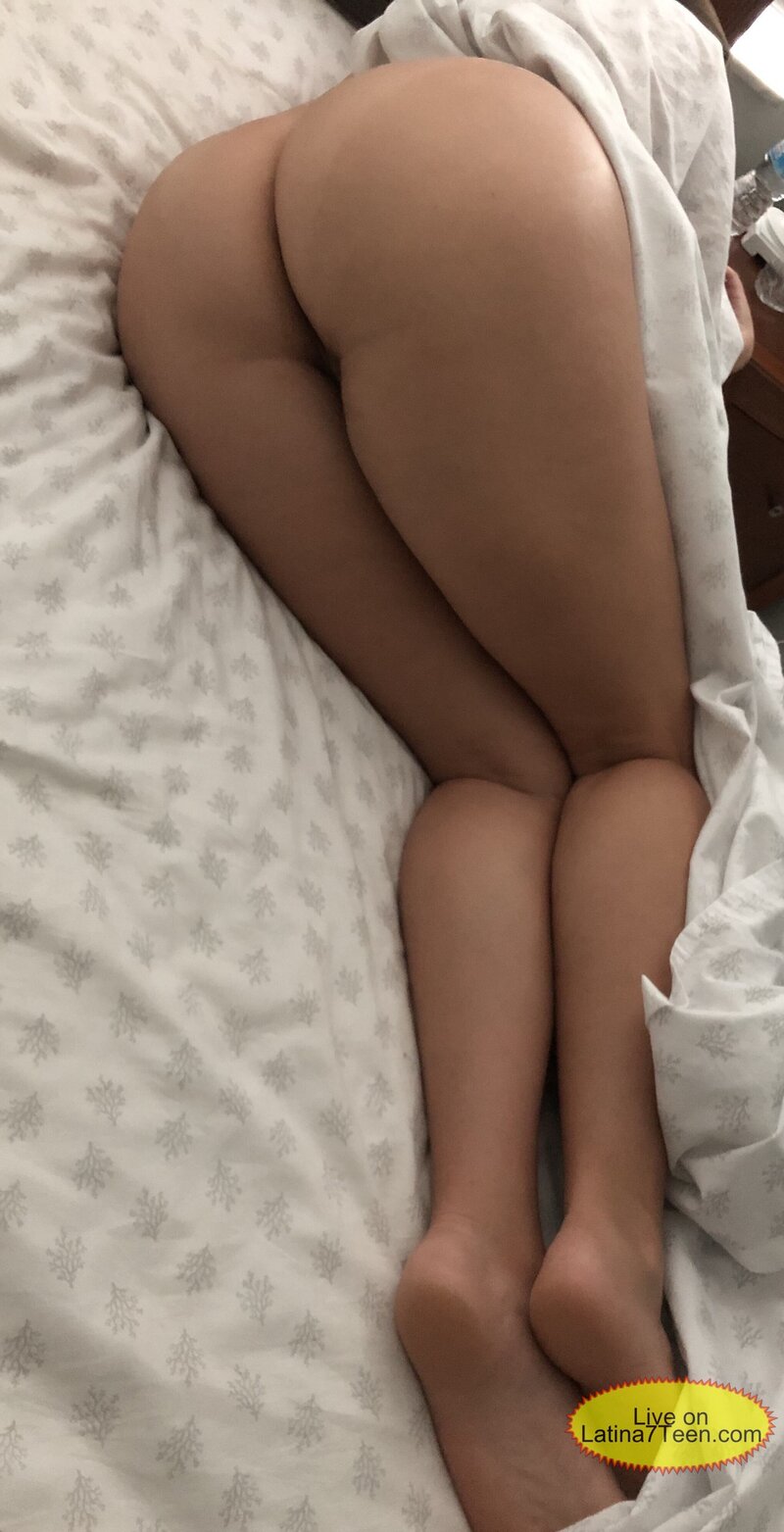 Latina Teen Morning Booty, Wanna Sniff? picture