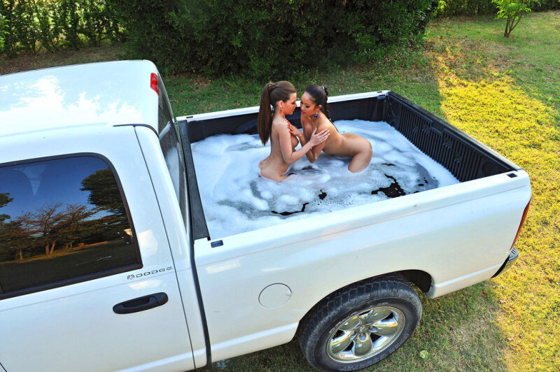 Redneck Swimming Pool picture