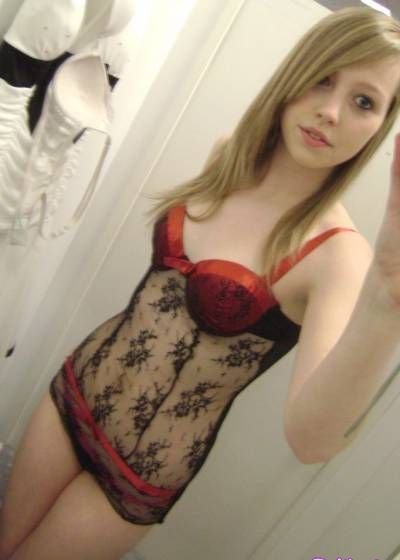 Hot Selfshot Teen In Lingerie picture