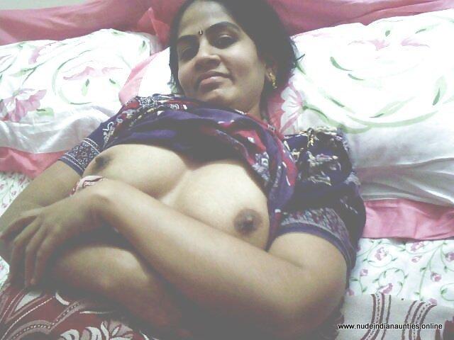 manisa aunty picture