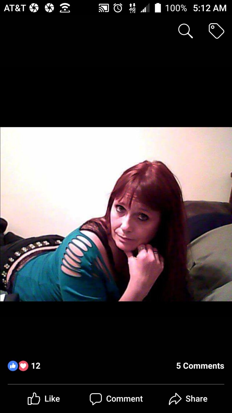 우리 동네의 섹시한 사람들. 내가 정말 빨고 섹스하고 싶은 남자와 여자! picture