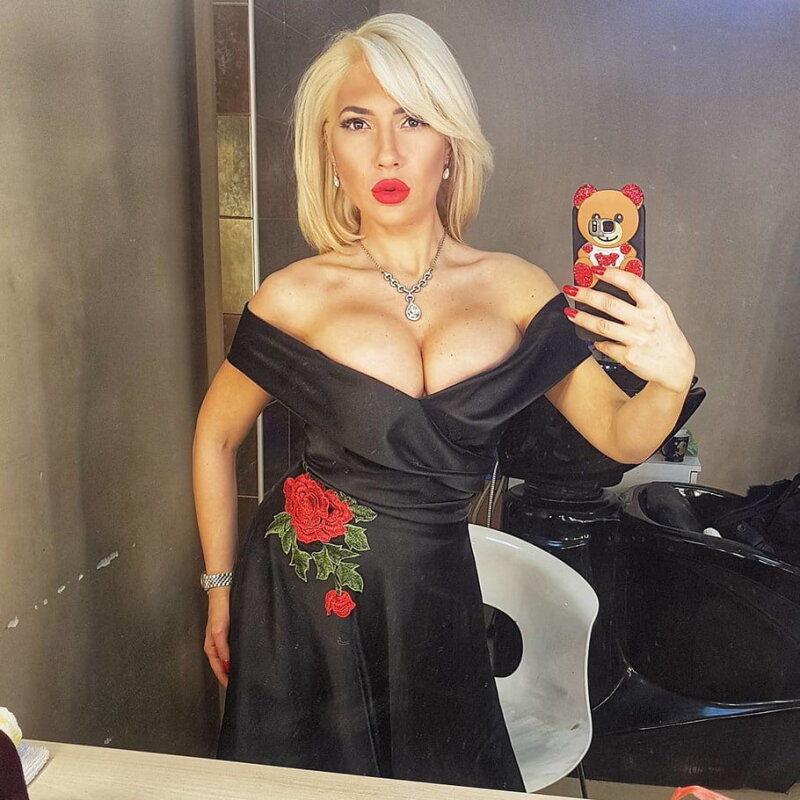 セルビアの熟女 picture