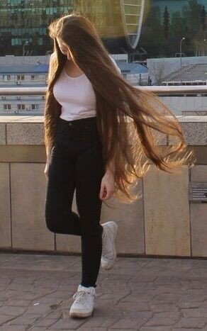 Gorgeous long natural brunette hair. So feminine! picture