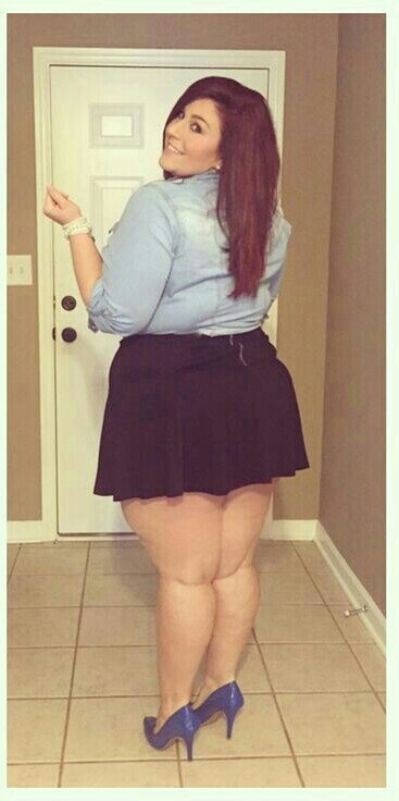 BBW short skirt picture