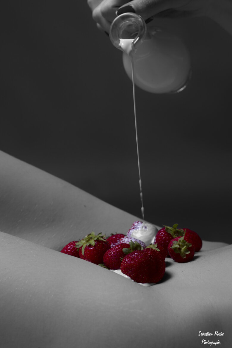 Çilek ve krema picture