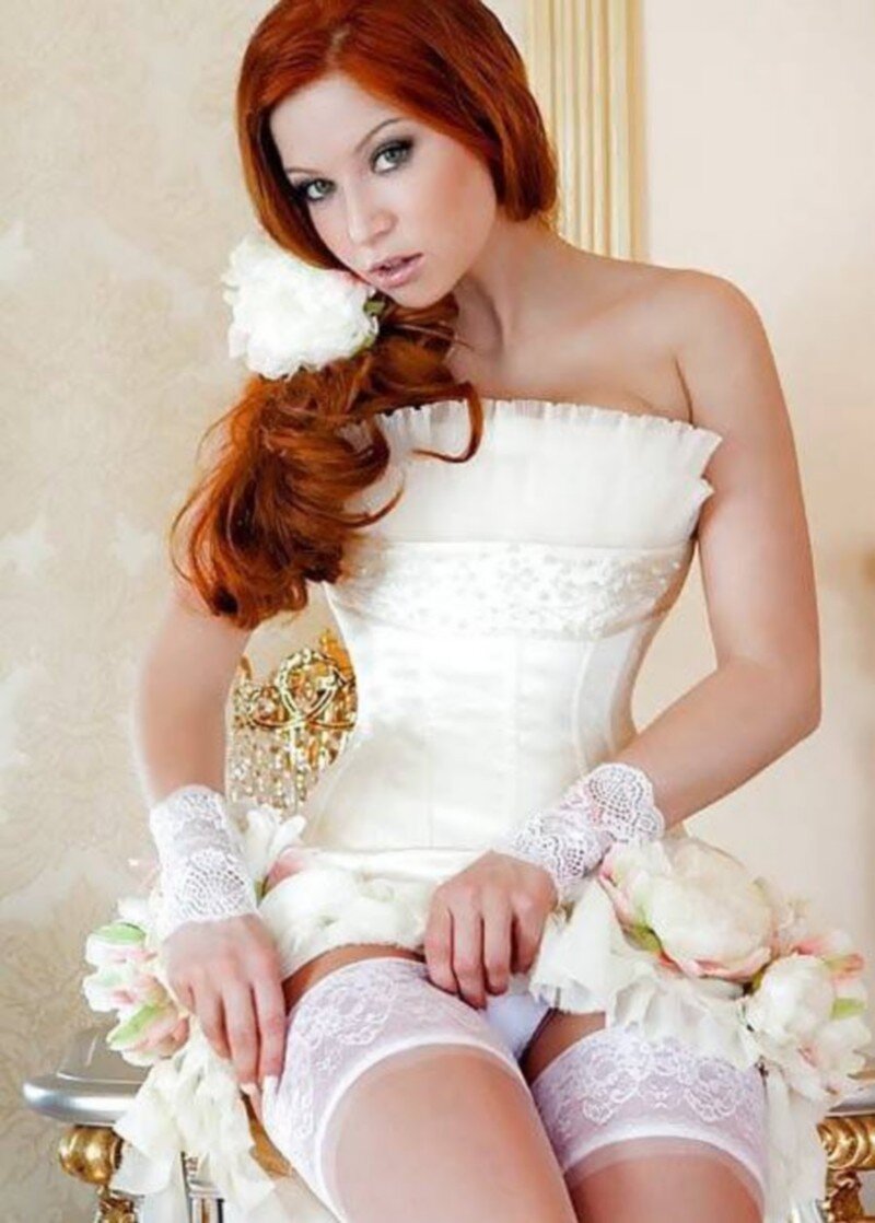 redhead bride picture