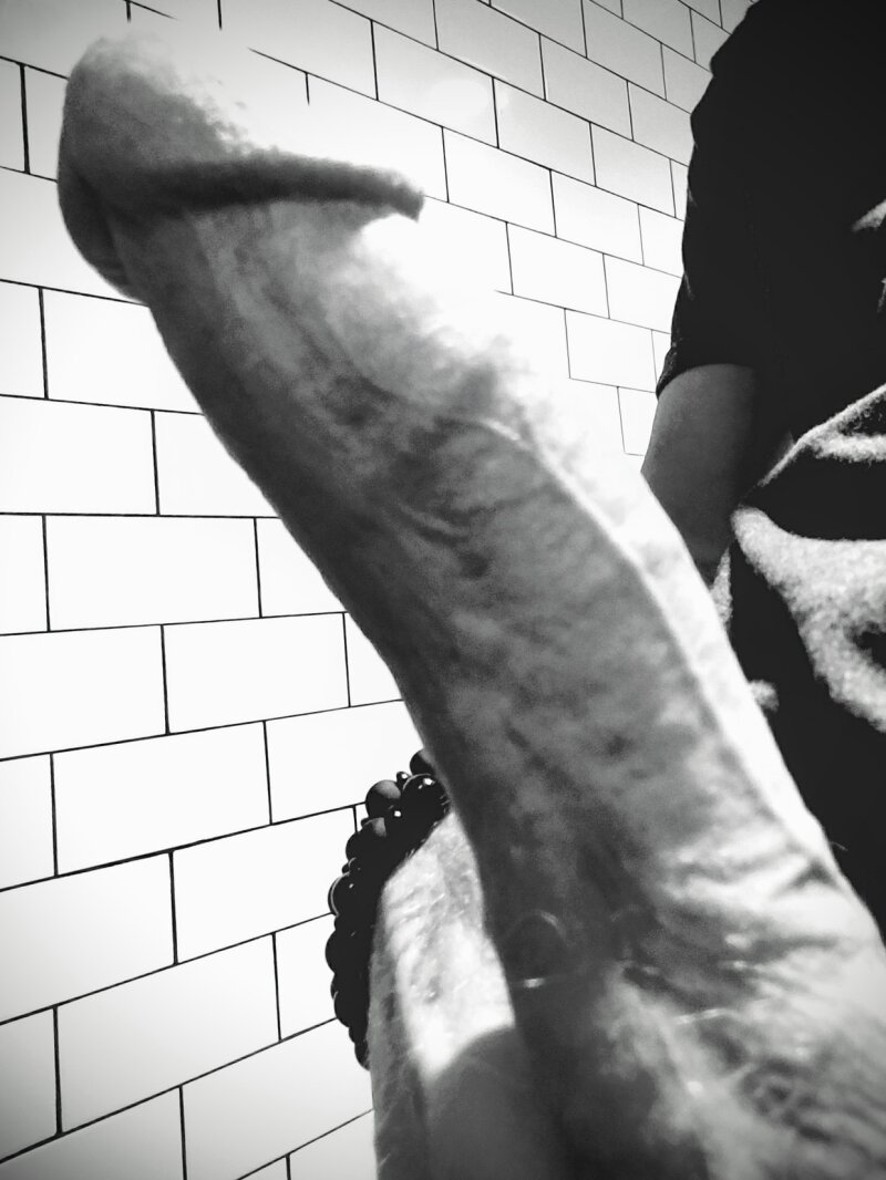 거짓말을 할 수 없어 .. 내 거시기가 여기에 잘 어울려, 지옥처럼 크고 딱딱 해. 제길 picture