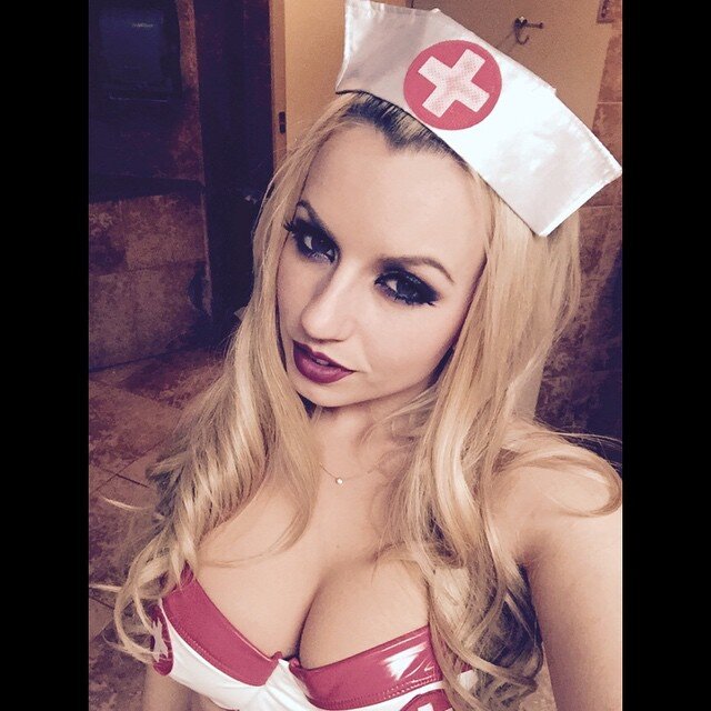 Lexi belle picture