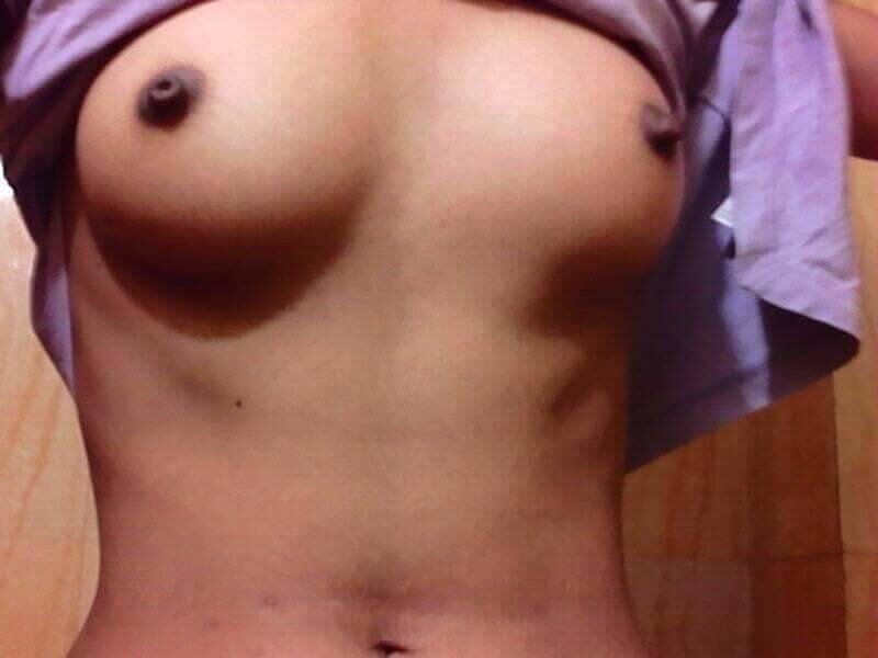 Ruhi(only Boobs) picture