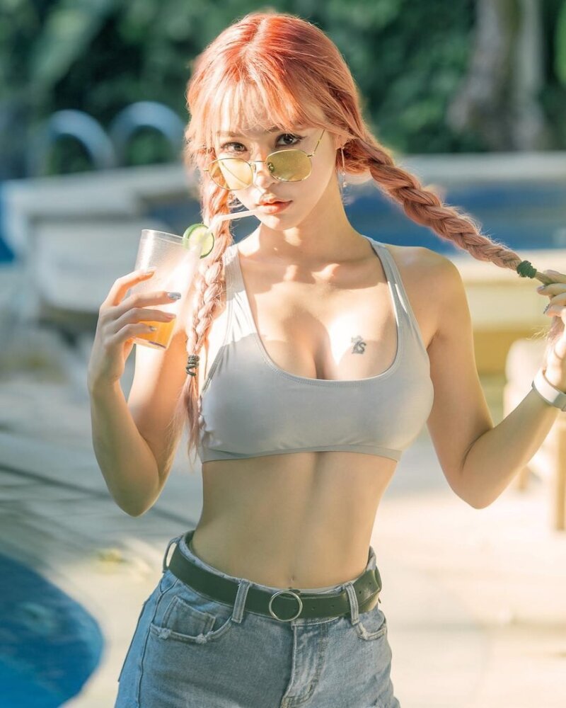 kızıl saçlı Asya picture