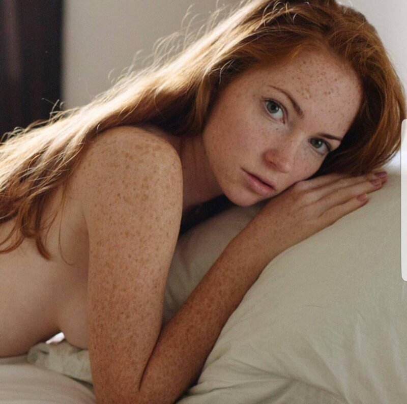 Sexy redhead with cute face picture