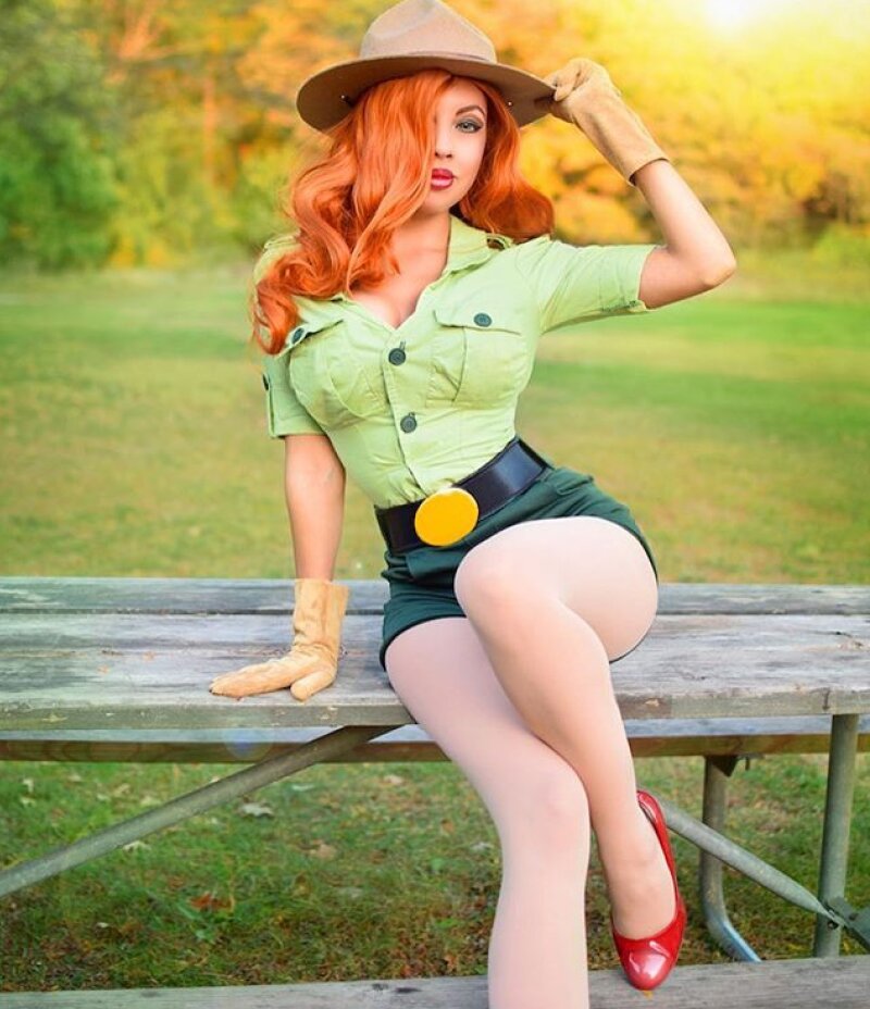 Sexy Mrs. Rabbit cosplay picture