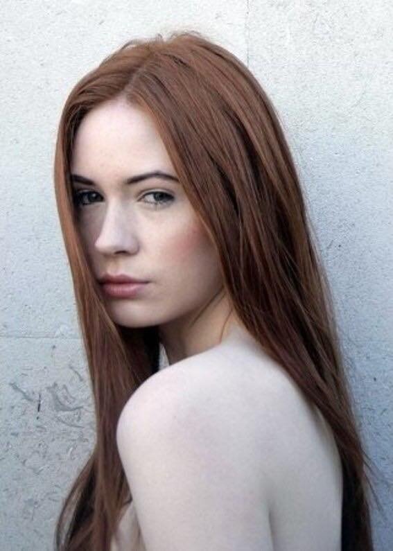 Karen Gillan picture