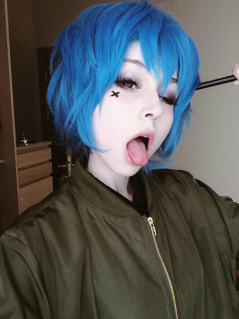 blue hair with black cross picture