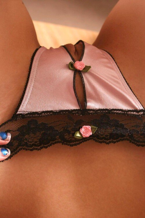 Crotchless pink and black panties picture