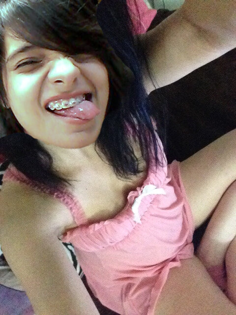 Elisa Selfshot 2 picture
