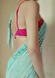 Riy crossy in saree hot picture