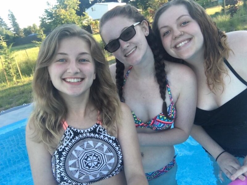 3 pool teens picture
