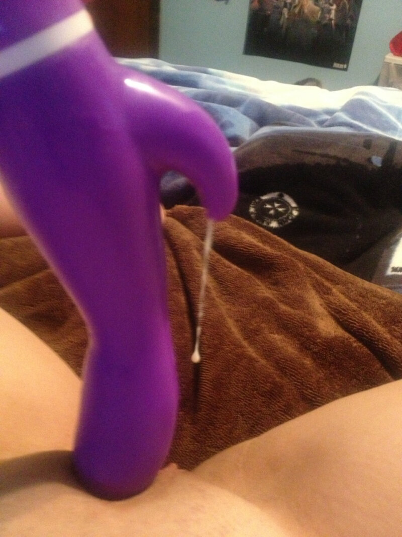 ıslak oyuncak picture