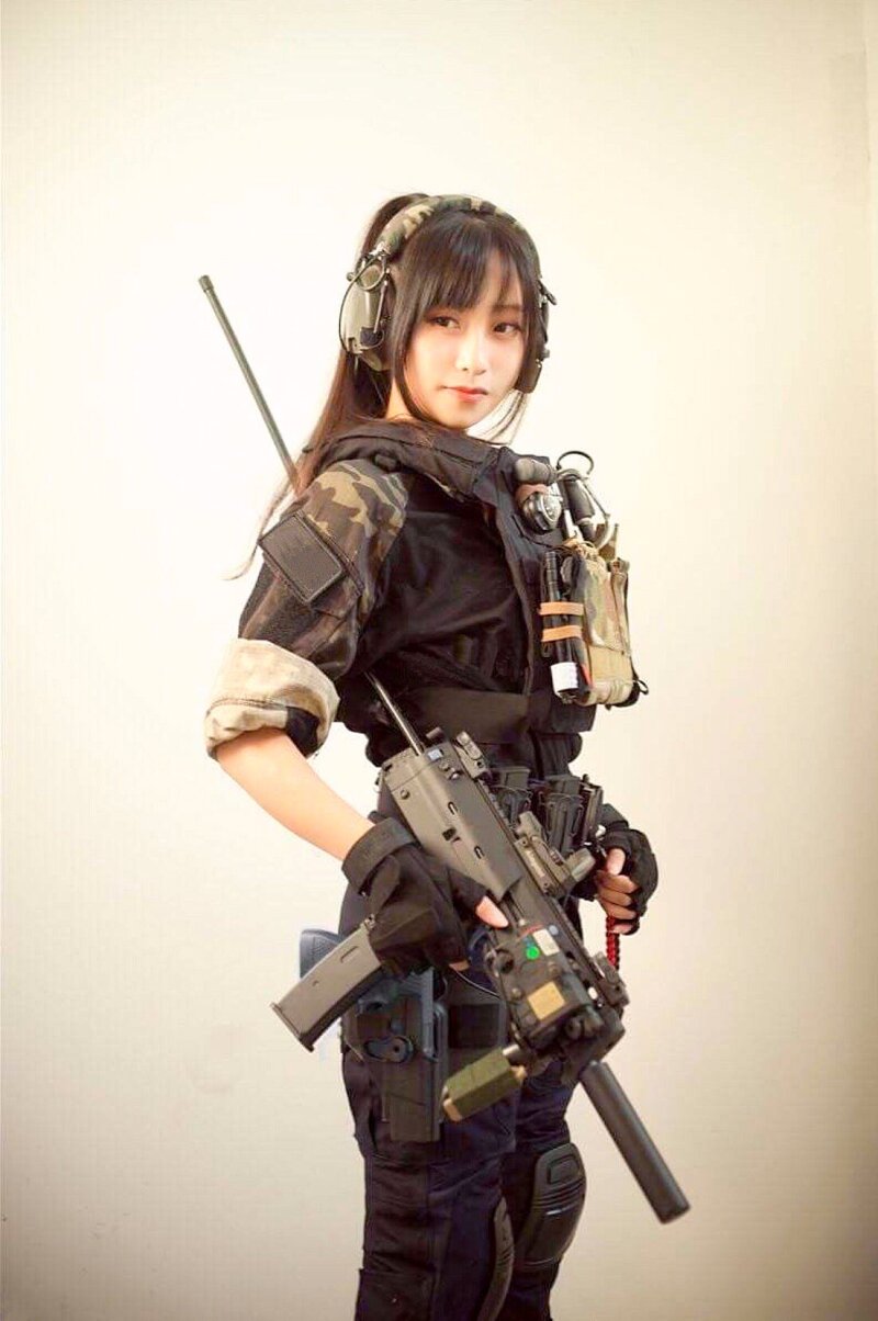 armed asian picture